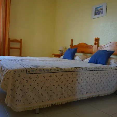 Apartamento Con Piscina Comunitaria Винарос